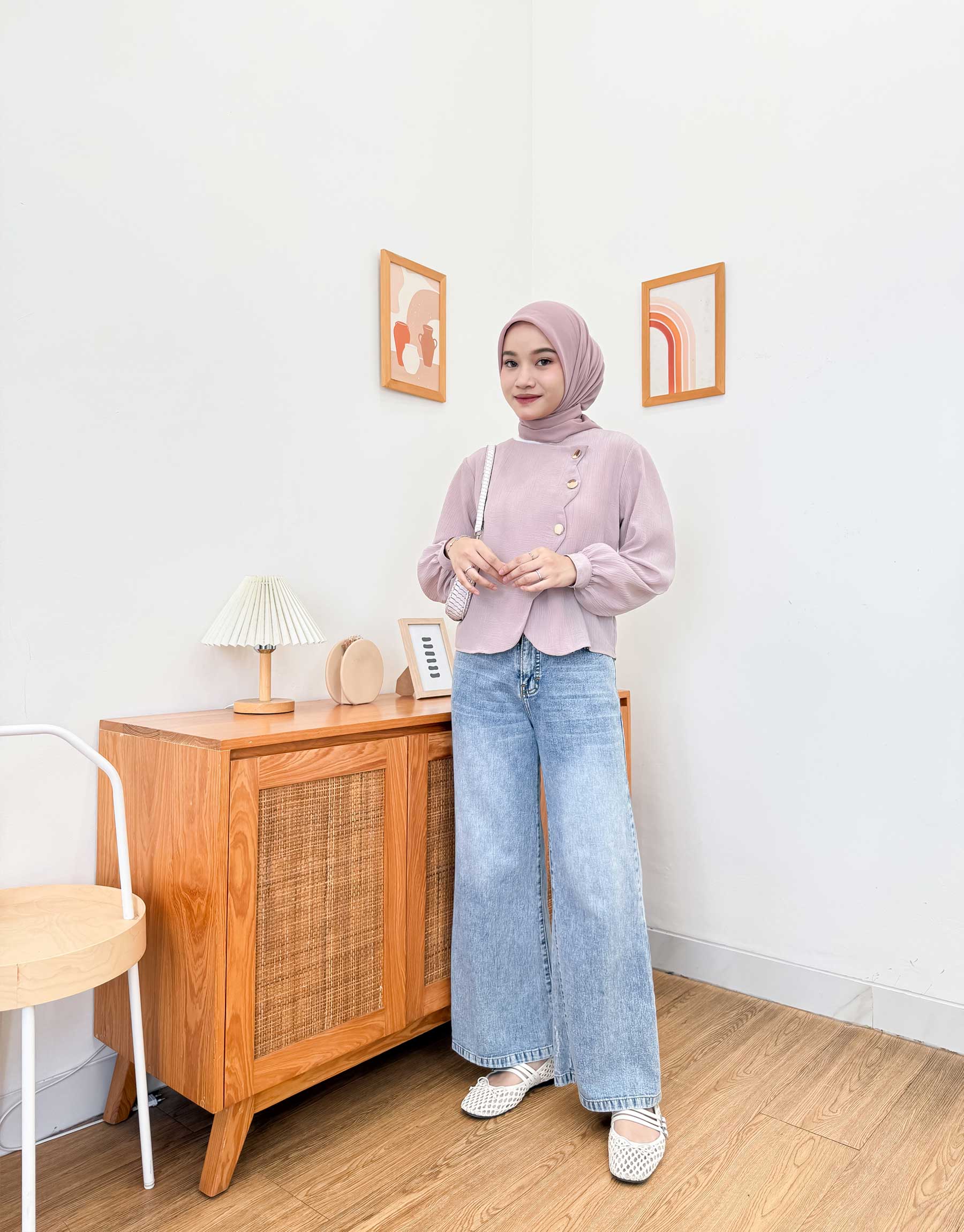 Eira-Blouse-Almond-1