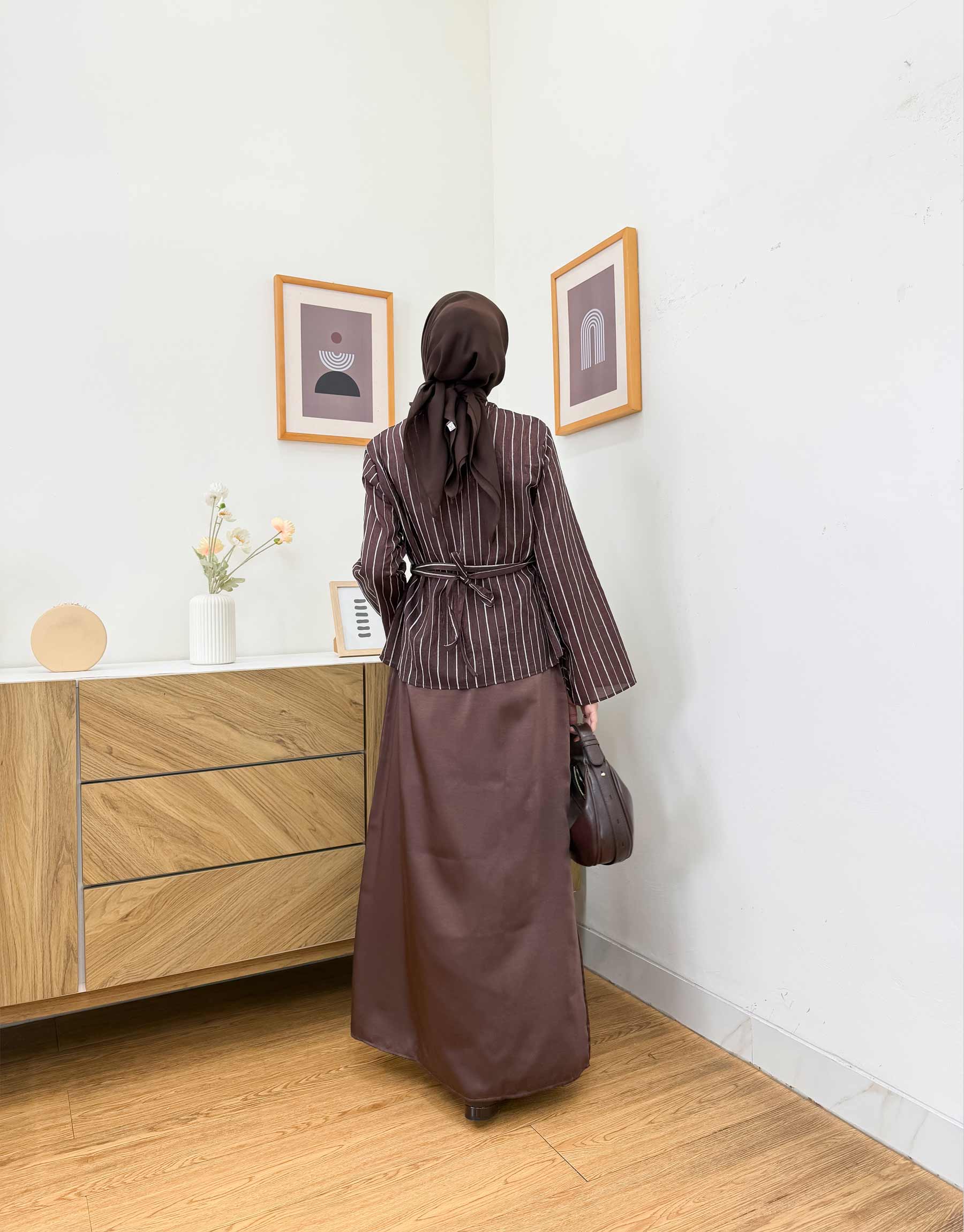 Raniya-Stripes-Espresso-2