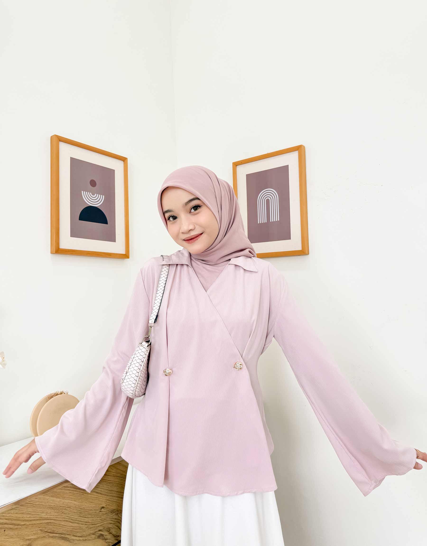 Sakura-Blouse-Berry-2